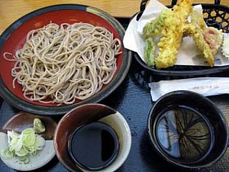 いわはし館天ザルそば