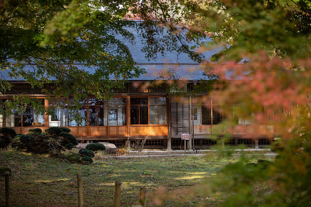 福島県迎賓館（旧高松宮翁島別邸）