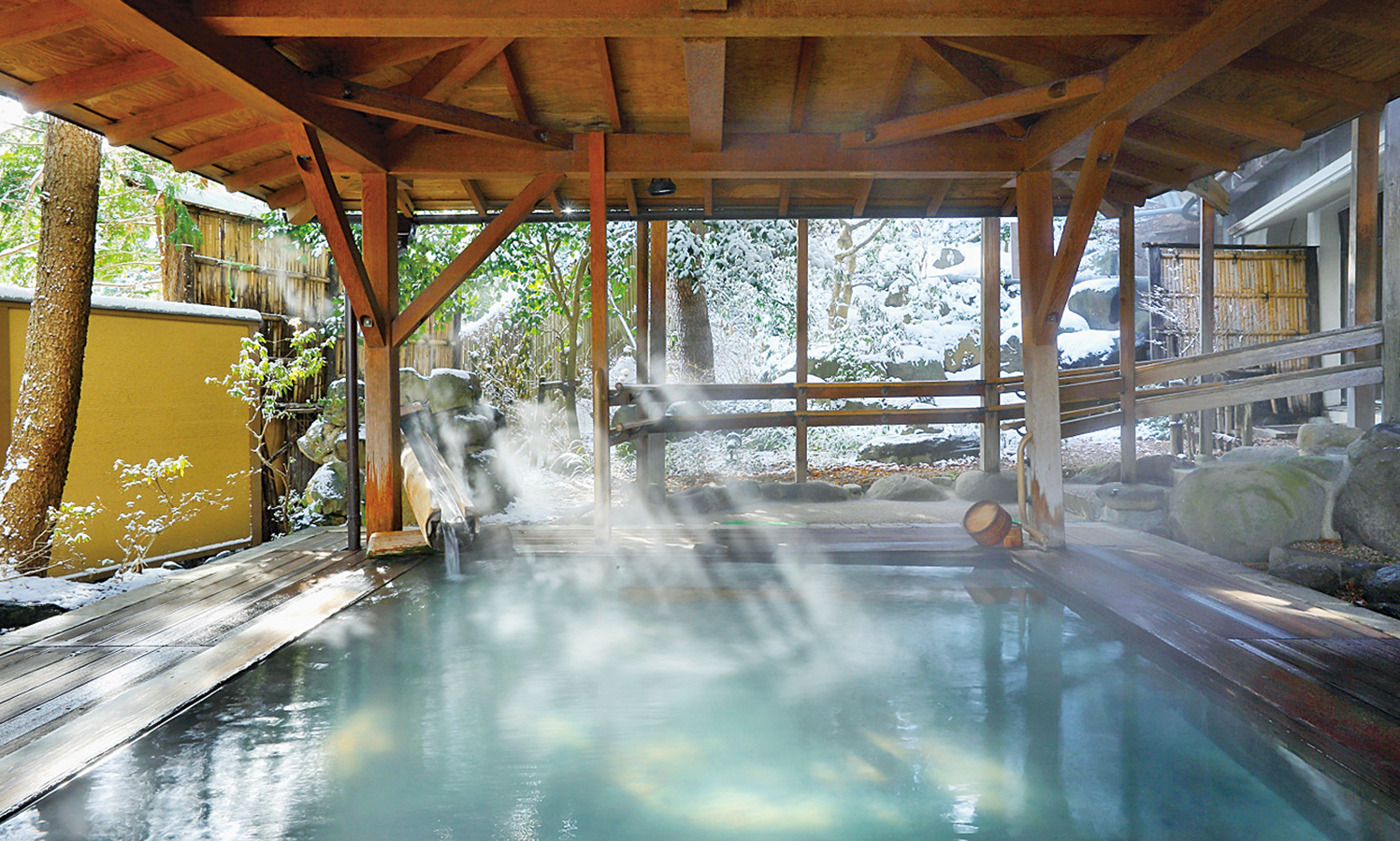 岳温泉 温泉の様子