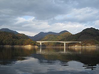 じゃん！！美しい☆（ダム湖からです）