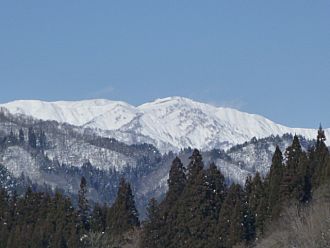 西の飯豊山　会津のお父さん