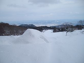 ゴルフ場の広いゲレンデ