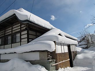 自宅の雪化粧　現在積雪１・５Ｍほど