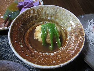 料理の一例。揚げガンモ最高です。