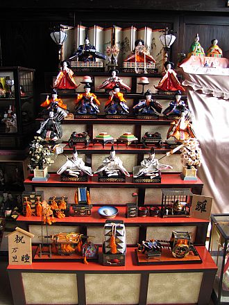 娘たちのお雛様