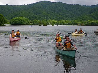 静かな曽原湖