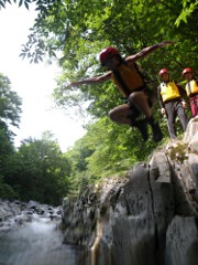 崖からダイブ！