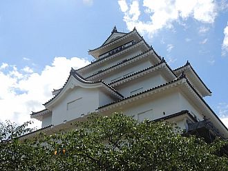 鶴ヶ城公園から見る鶴ヶ城