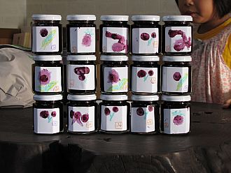 ジャムで書いた大胆なラベル