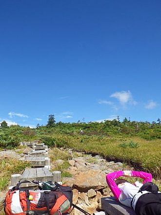 空が近くて真っ青で広いな～