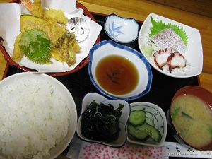 天ぷら定食刺身付き